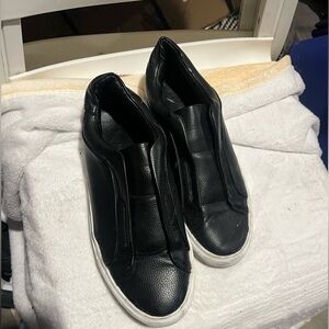 Men’s black leather slip on sneakers size 12